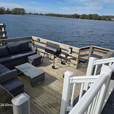 Lakeside Holiday Home With Hot Tub تاتيرشال المظهر الخارجي الصورة