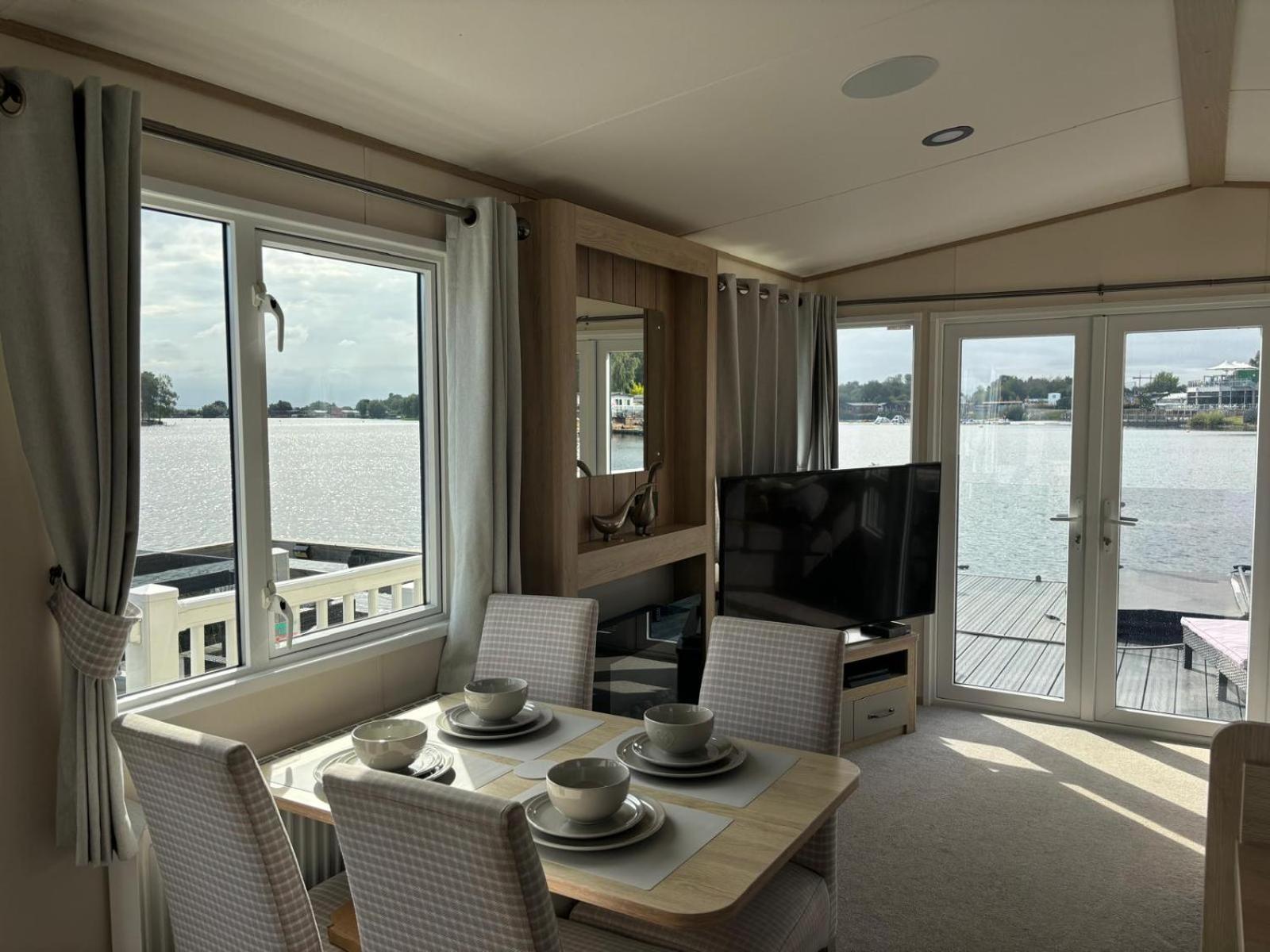 Lakeside Holiday Home With Hot Tub تاتيرشال المظهر الخارجي الصورة