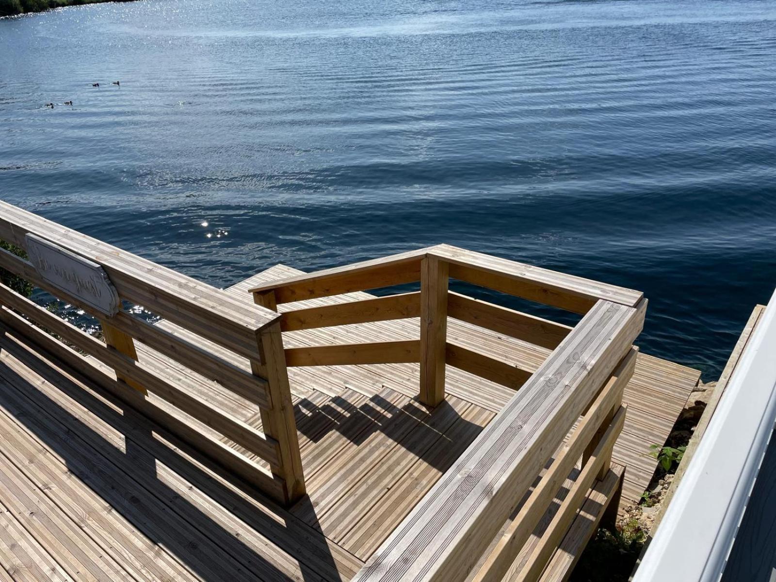 Lakeside Holiday Home With Hot Tub تاتيرشال المظهر الخارجي الصورة