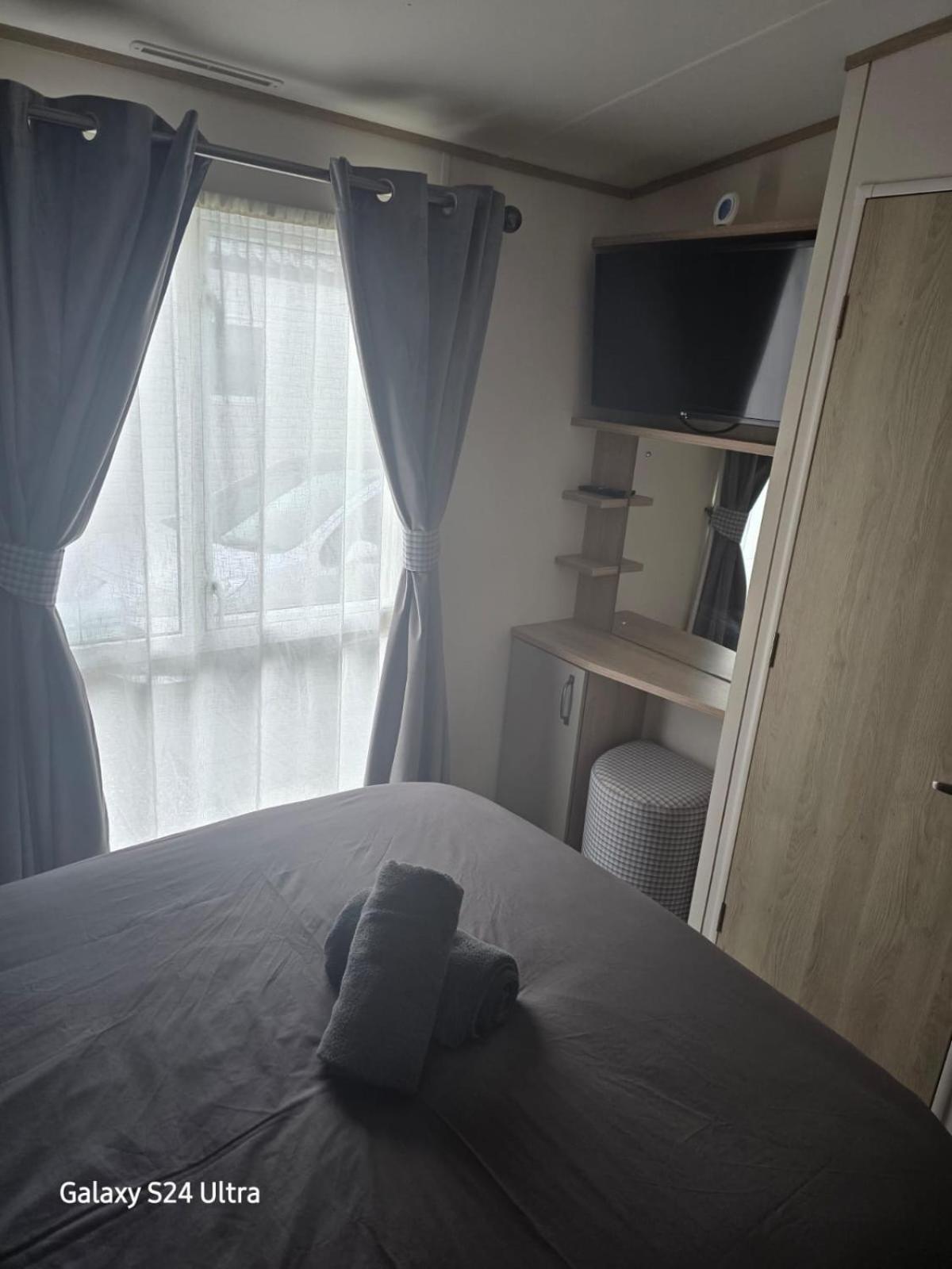 Lakeside Holiday Home With Hot Tub تاتيرشال المظهر الخارجي الصورة