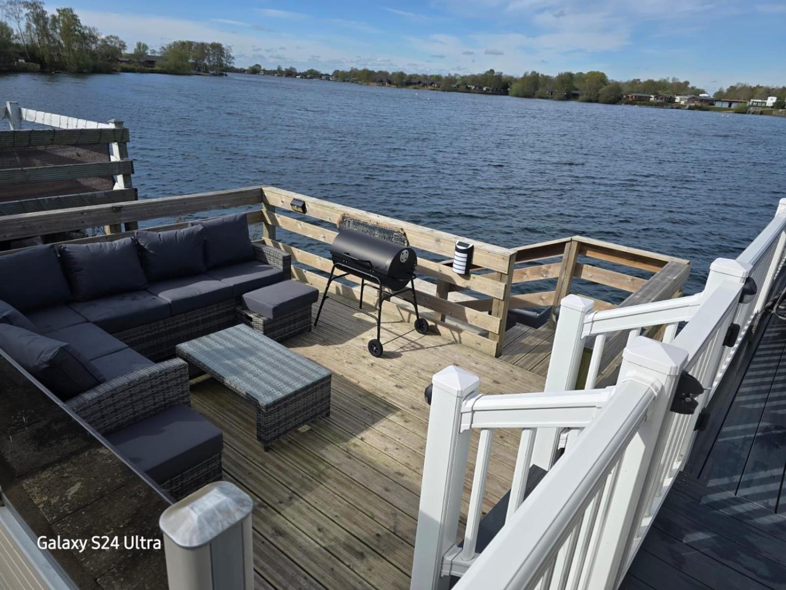 Lakeside Holiday Home With Hot Tub تاتيرشال المظهر الخارجي الصورة